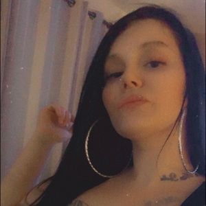 Meet your Posher, Angelina